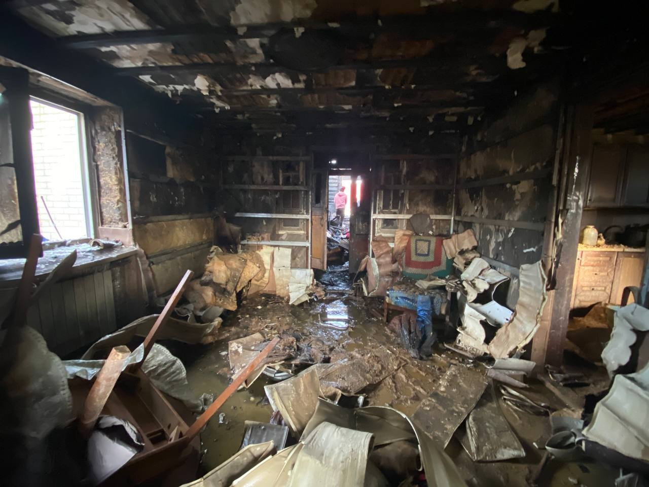 На Броварщині чоловіка, який ледь не вбив рідного сина та підпалив будинок, направили до психіатра - зображення