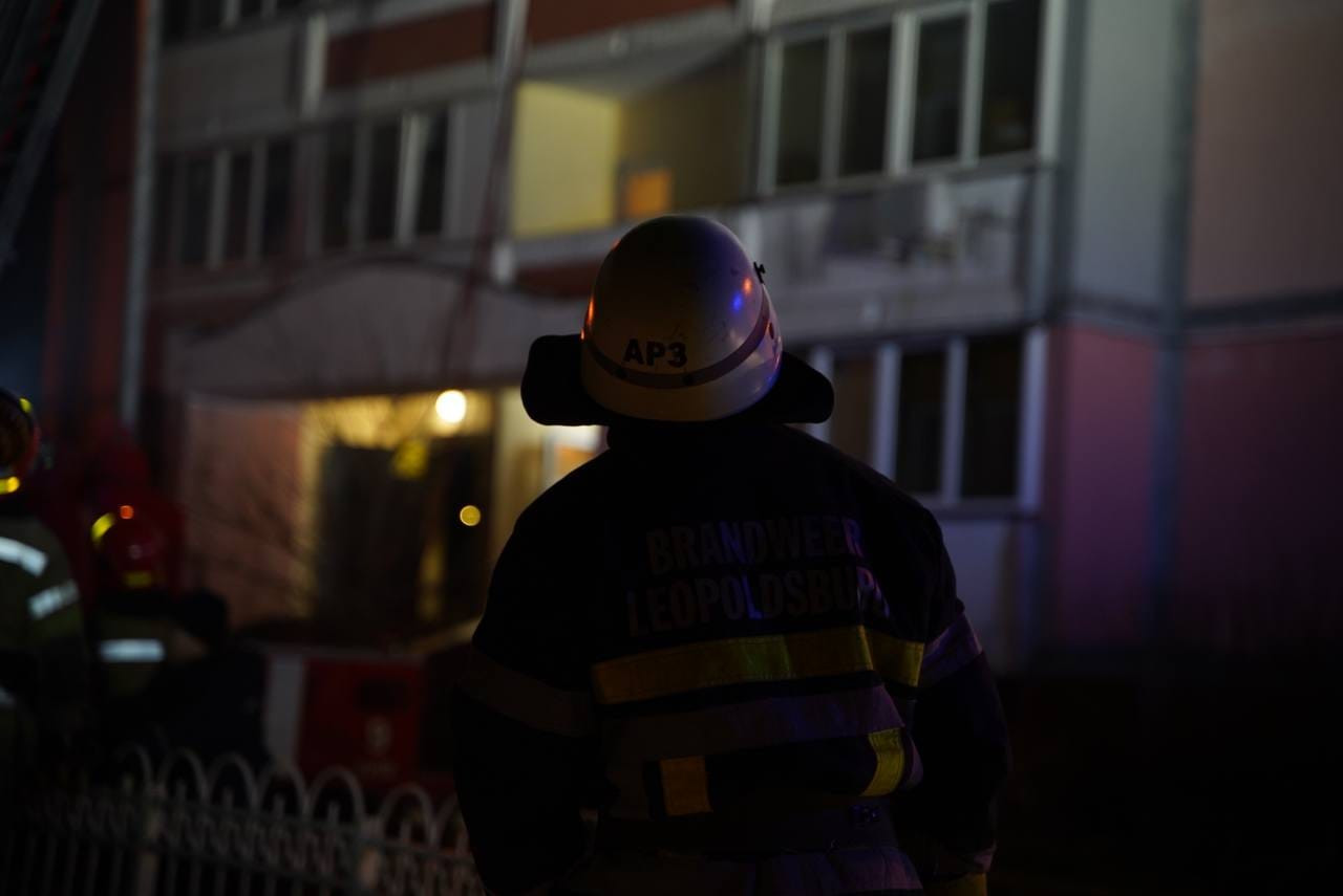 У столиці вночі горіла багатоповерхівка, людей евакуйовано - зображення