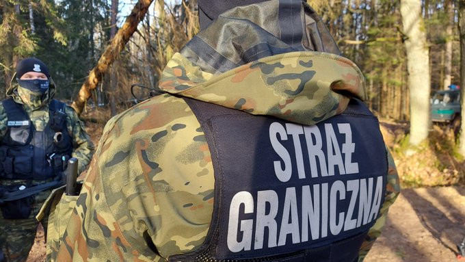 Міграційна криза: білоруські силовики закидали польських прикордонників шумовими петардами - зображення
