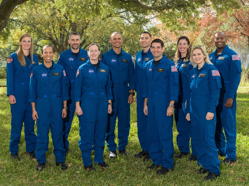 NASA назвало 10 кандидатів для польоту на Місяць - зображення