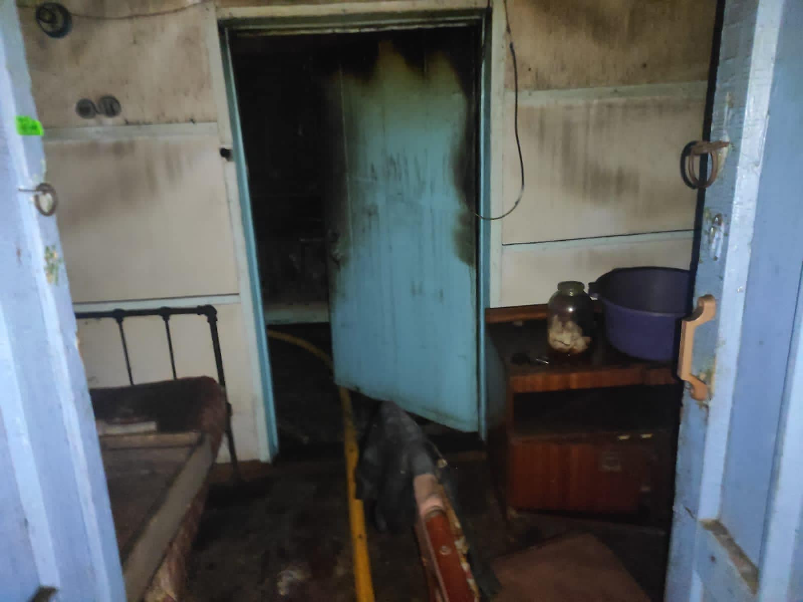 Згорів у власному ліжку: на Броварщині чоловік загинув у пожежі - зображення