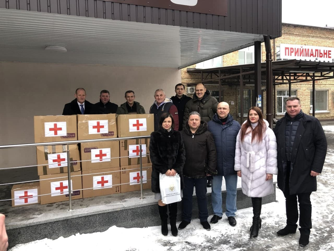 Лікарня у Боярці отримала гуманітарку зі Швейцарії - зображення