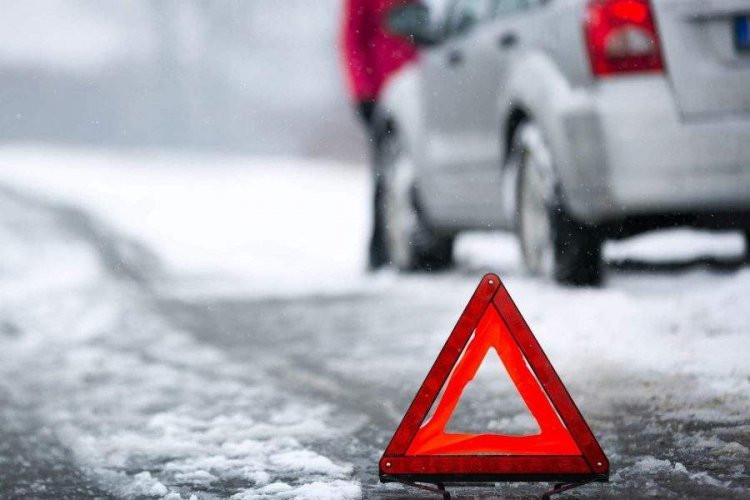 Хуртовина і ожеледиця: українських водіїв попередили про різке погіршення погоди 3 січня - зображення