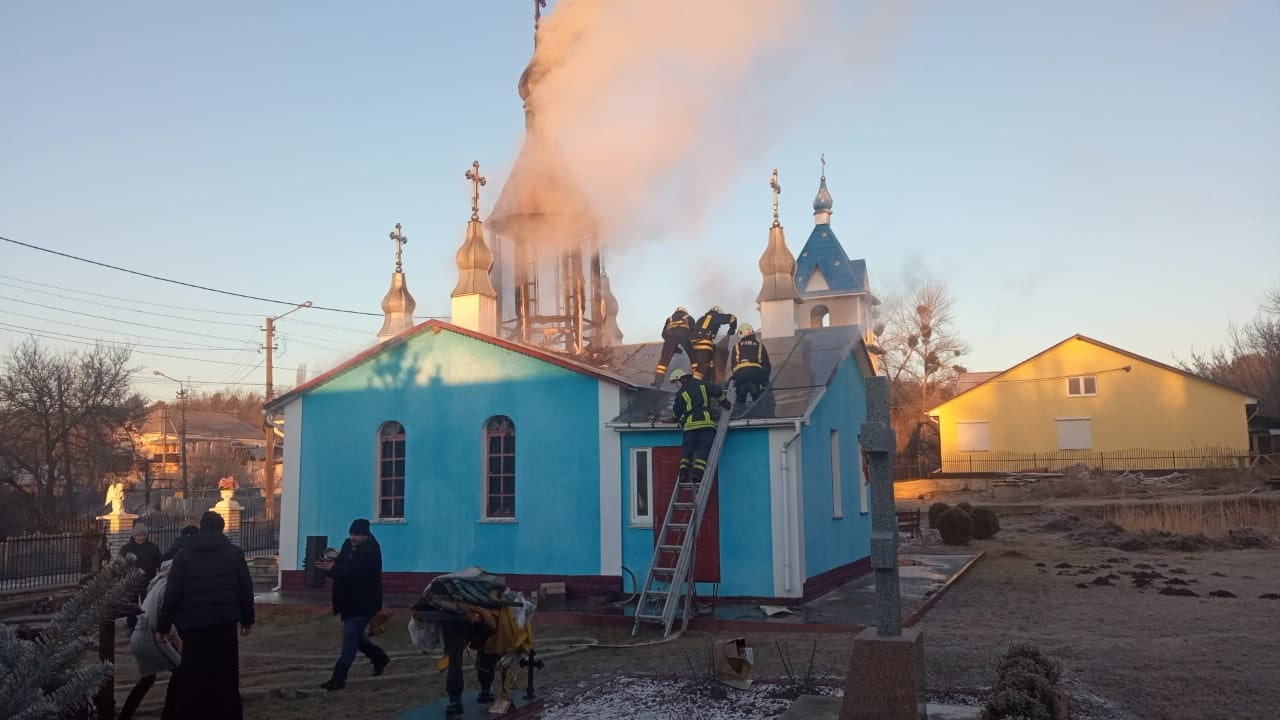 На Обухівщині горіла церква, постраждалих немає - зображення