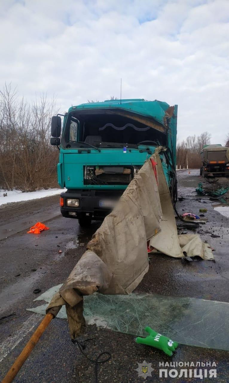 На Білоцерківщині не розминулися дві вантажівки - зображення