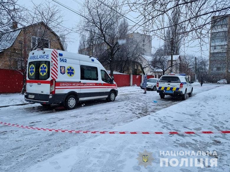 У Києві у приватному будинку прогремів вибух, загинула людина - зображення