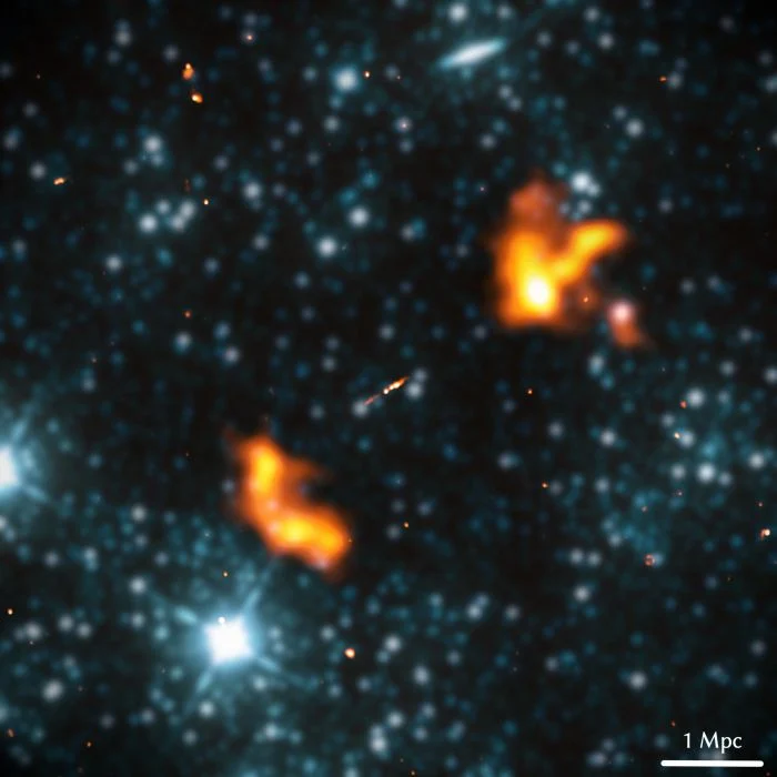 Вчені знайшли найбільшу галактику у Всесвіті - зображення