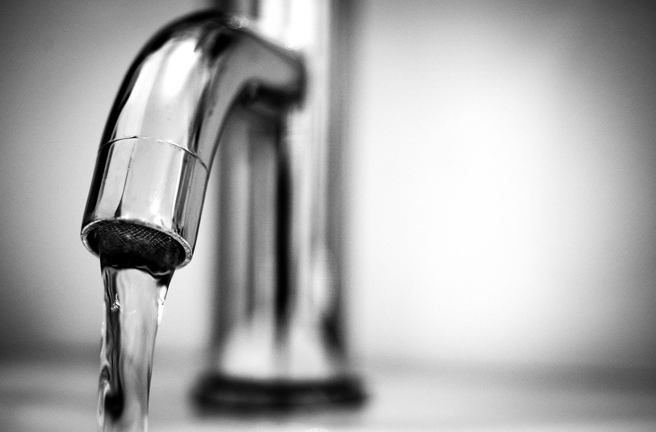 Жителів Бучанської громади попередили про зміну тарифів на воду з 1 березня - зображення