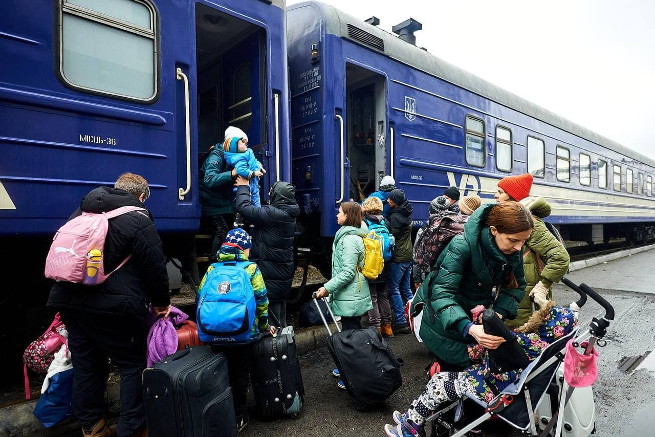 Евакуація “Укрзалізницею”: розклад рейсів на 7 березня - зображення