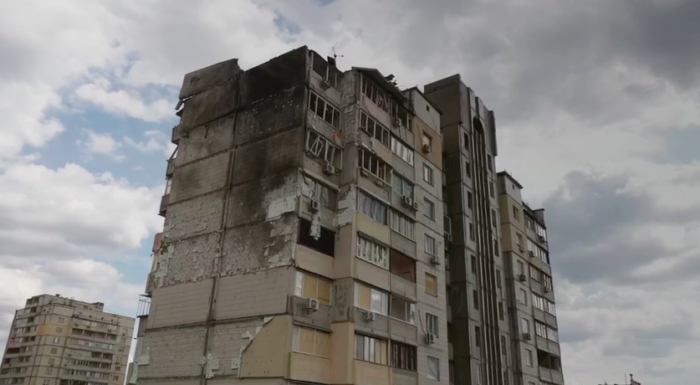 Через обстріли у Києві пошкоджені понад 200 житлових будинків - зображення