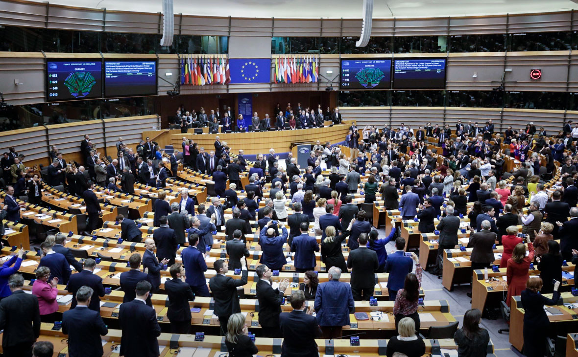 Європарламент схвалив призупинення мита на весь український експорт - зображення