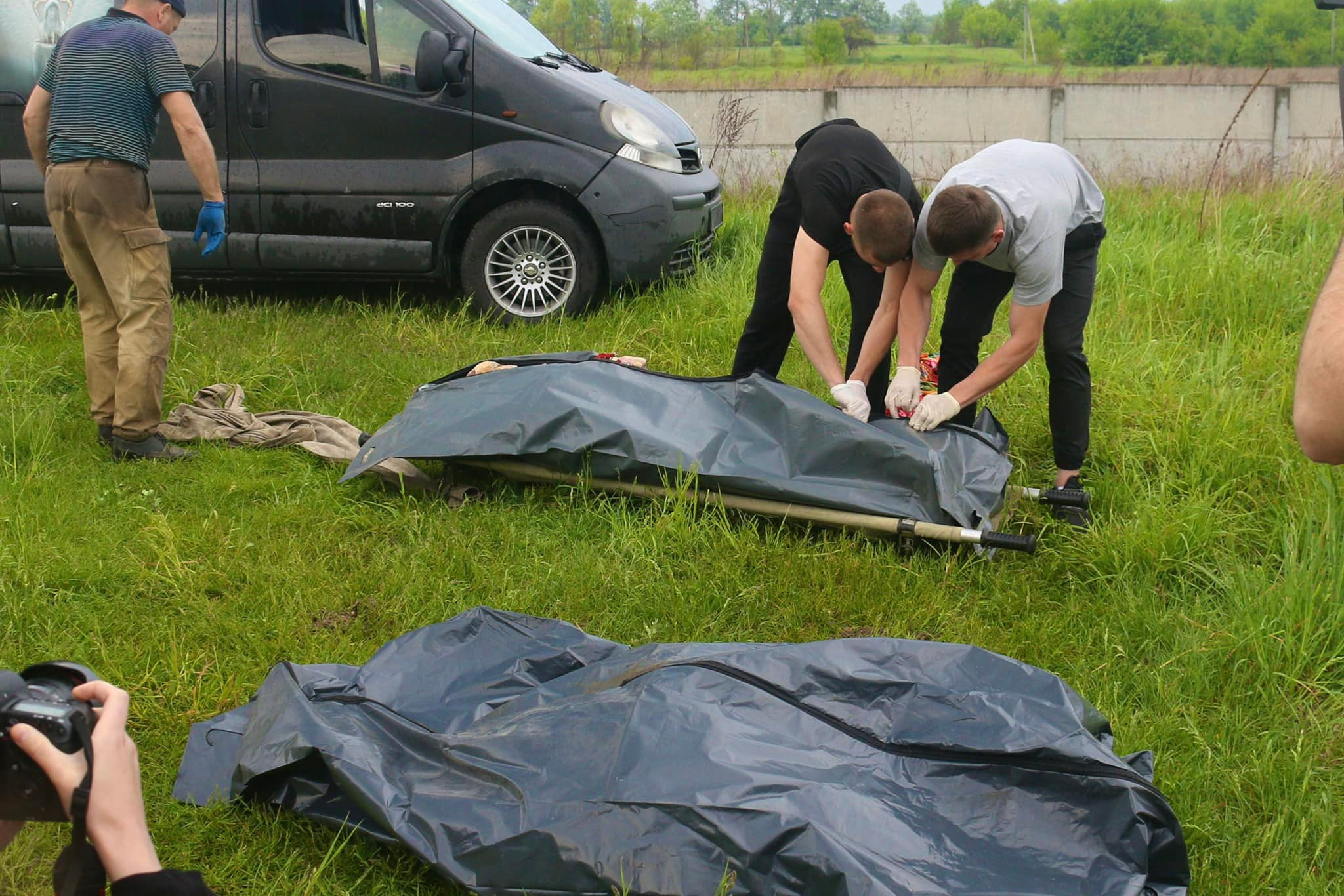 На Київщині виявили тіла ще двох вбитих окупантами мирних жителів - зображення