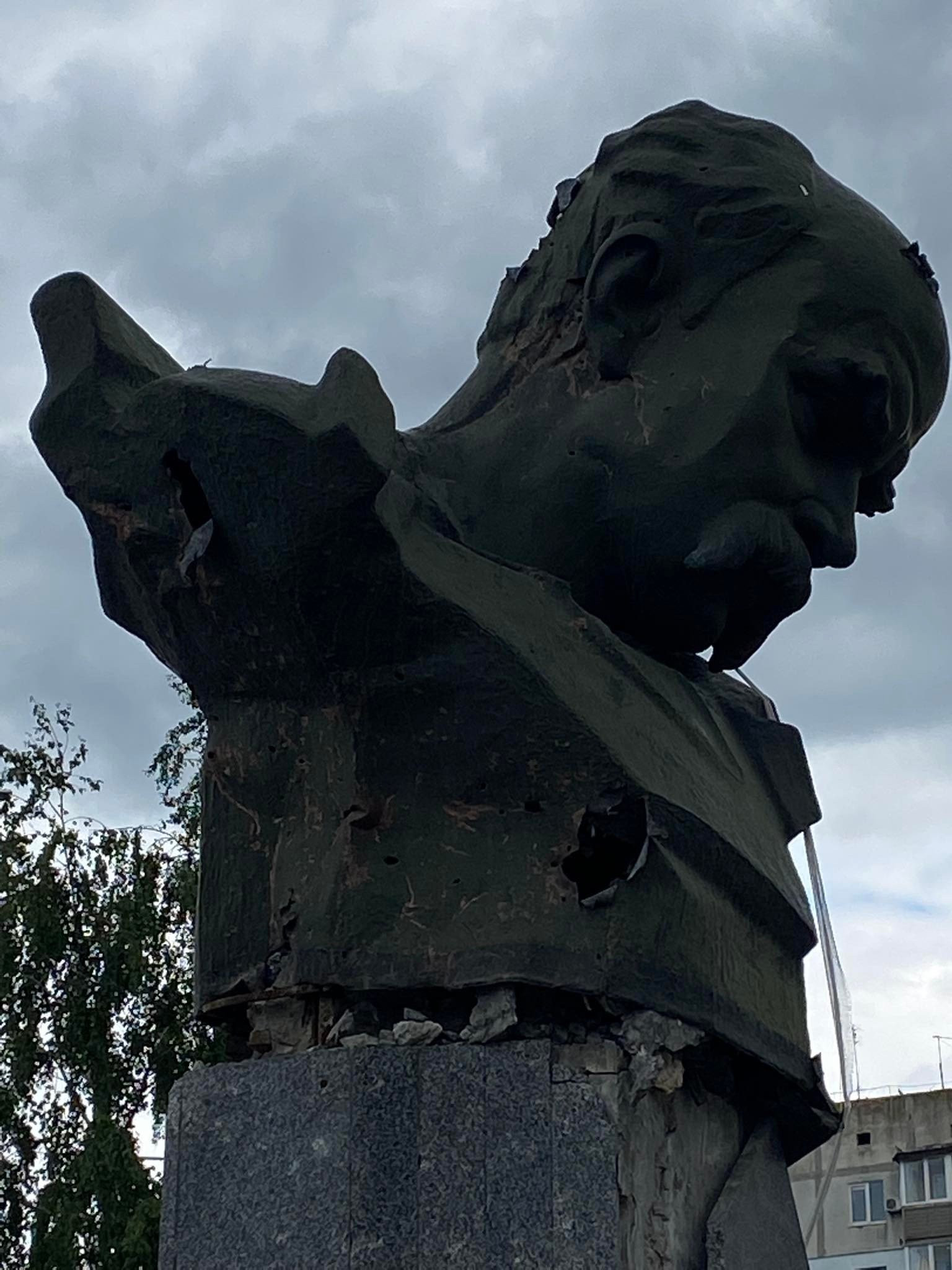 Бородянка стала одним із символів жорстокості російських військ в Україні (ФОТО) - зображення