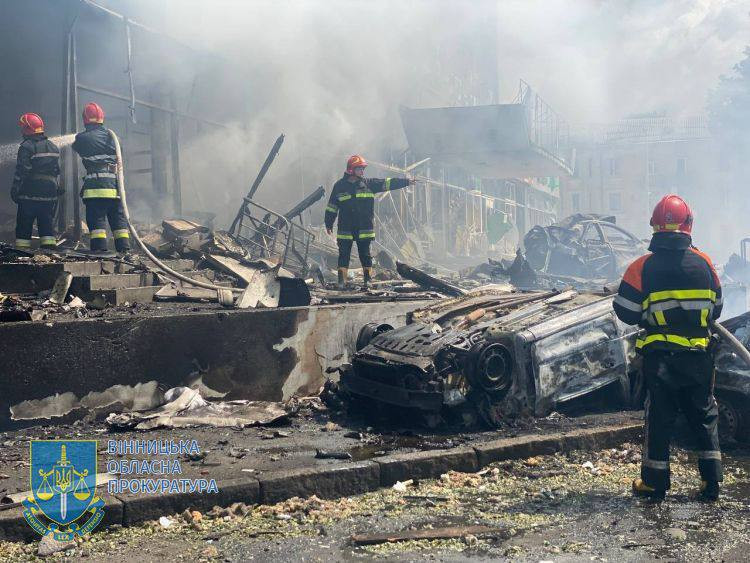 Офіс генпрокурора: внаслідок ракетного удару по Вінниці 17 загиблих, зокрема двоє дітей - зображення