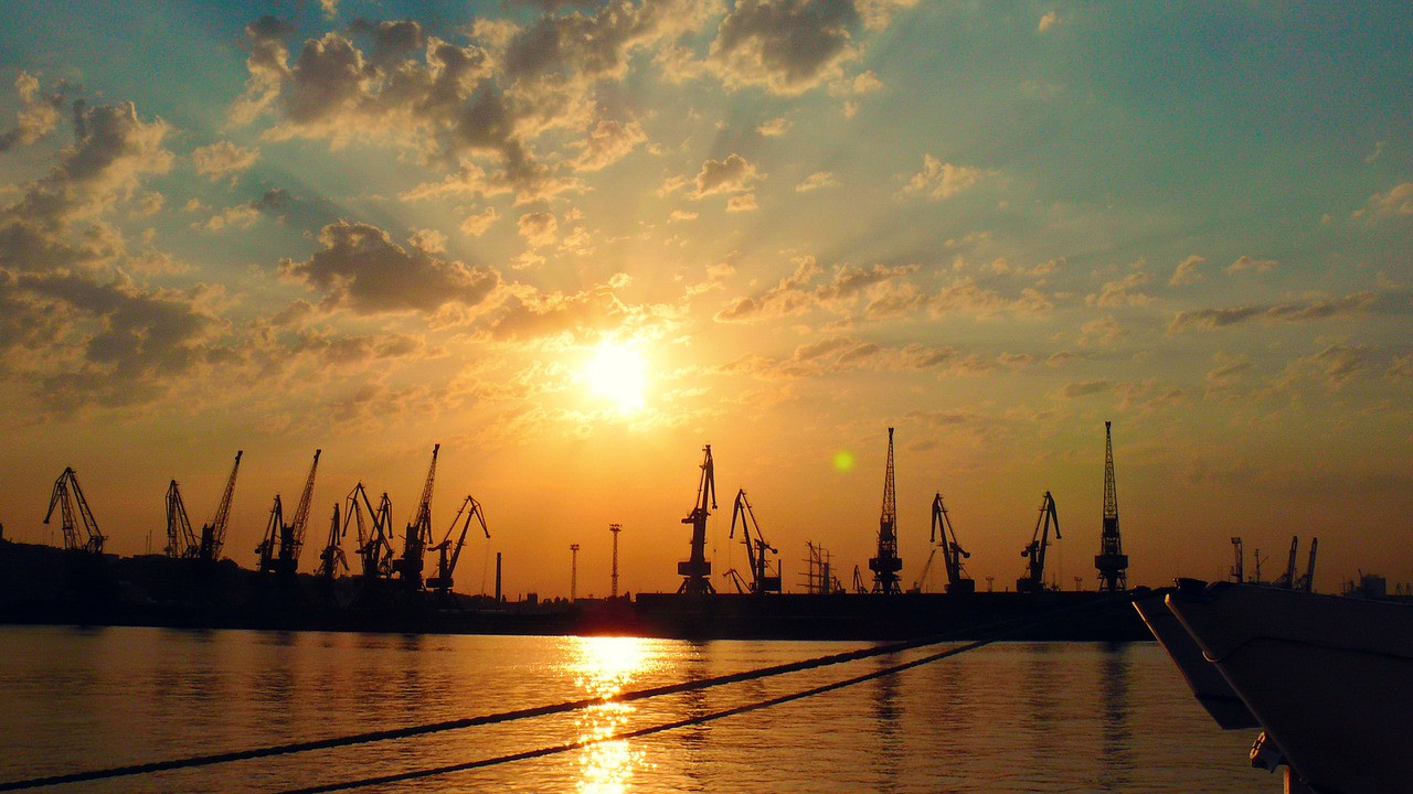 У Чорному морі відновлено роботу українських портів - зображення
