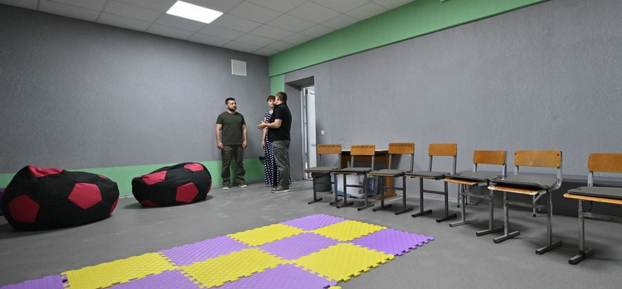 Зеленський відвідав відновлену школу в Ірпені - зображення