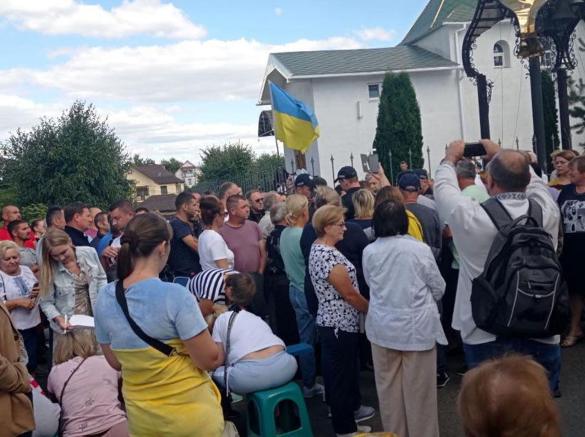 Мешканці Ходосівки одноголосно проголосували за приєднання парафії до Православної Церкви України - зображення