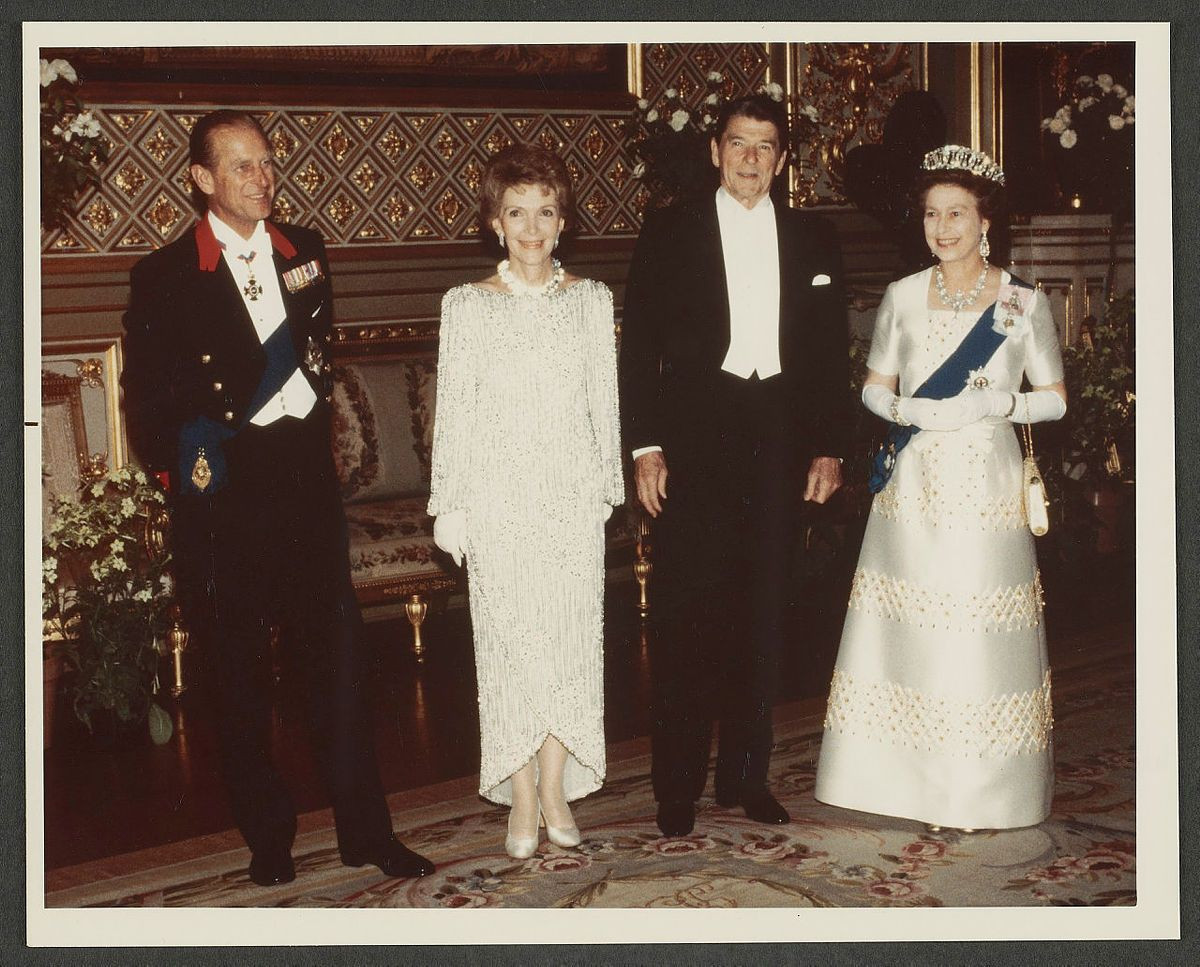 За 70 років свого правління Єлизавета ІІ зустрілася з 14 американськими президентами - 6 - зображення