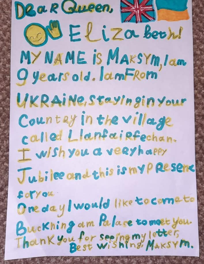 Школяр із Українки отримав листа від королеви Єлизавети ІІ - зображення