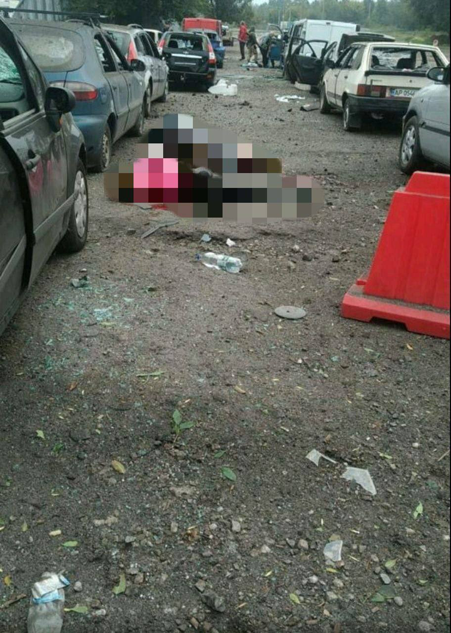 Окупанти вдарили по цивільній гуманітарній колоні на виїзді із Запоріжжя - зображення