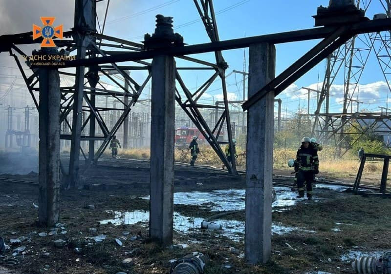 Через масований ракетний удар загорілося одне з підприємств Київщини - 1 - зображення
