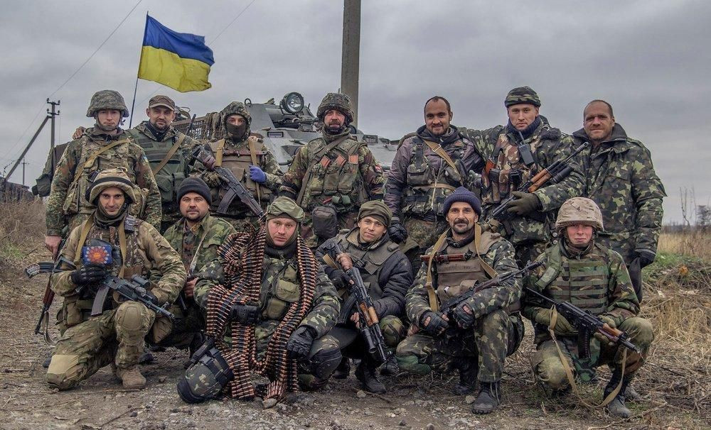Радомир Мокрик: Сьогодні українці щасливі, бо в них є лицарі - зображення