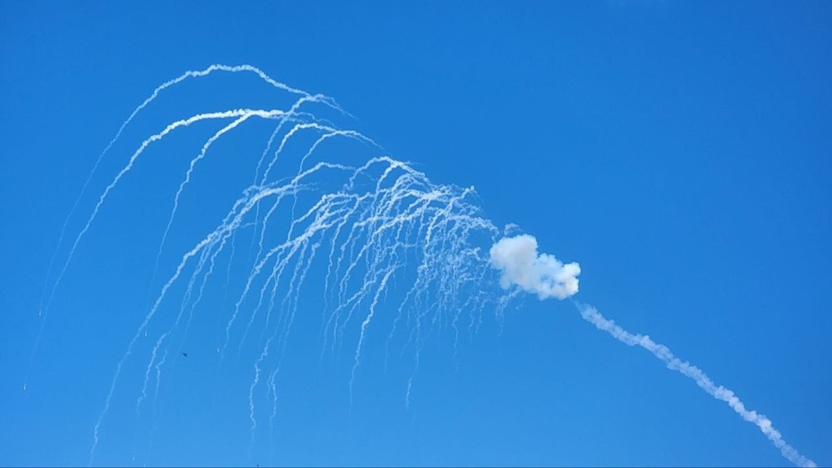 Масований ракетний удар: Українська ППО збила 73 із понад 90 крилатих ракет ворога - зображення