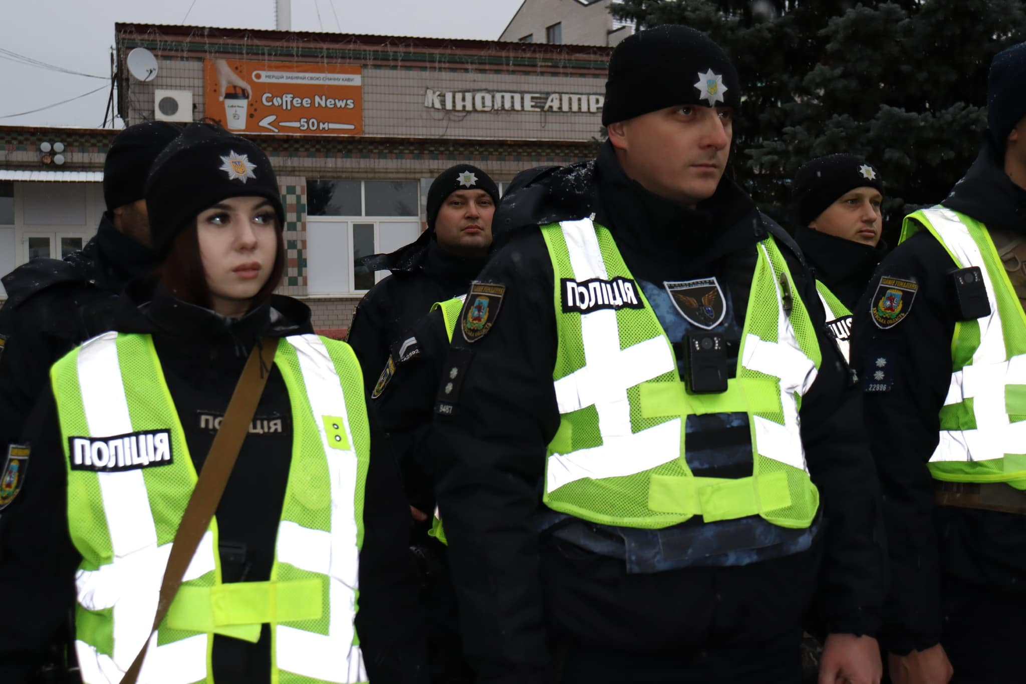 У Макарові та Бородянці правоохоронці посилено патрулюють вулиці в темний час доби - 1 - зображення