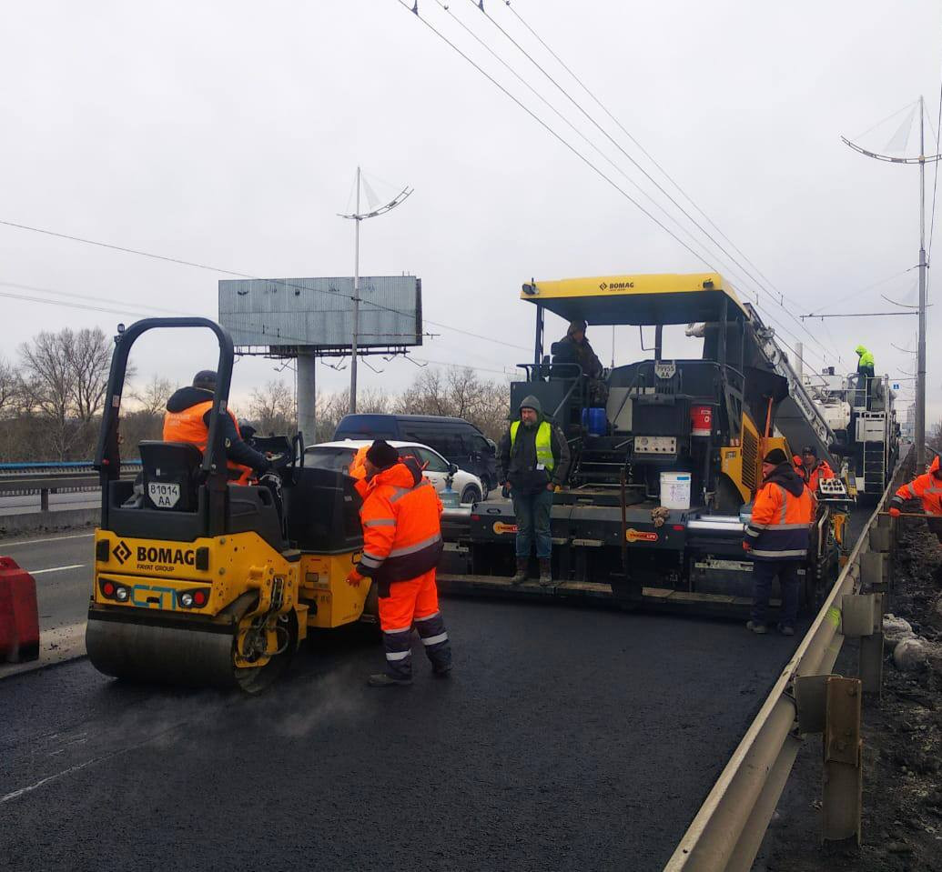 У Києві закінчили масштабний ремонт мосту через р. Десенку - зображення