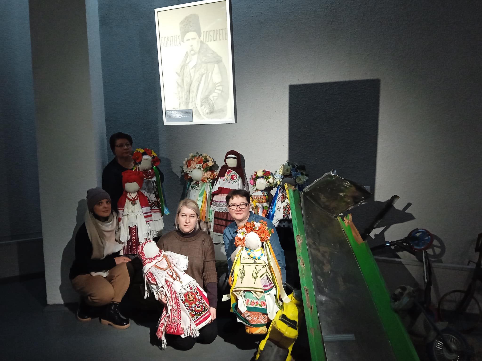 Закодовані на Перемогу ляльки-мотанки від майстрині з Боярки тепер можна побачити в музеї - зображення