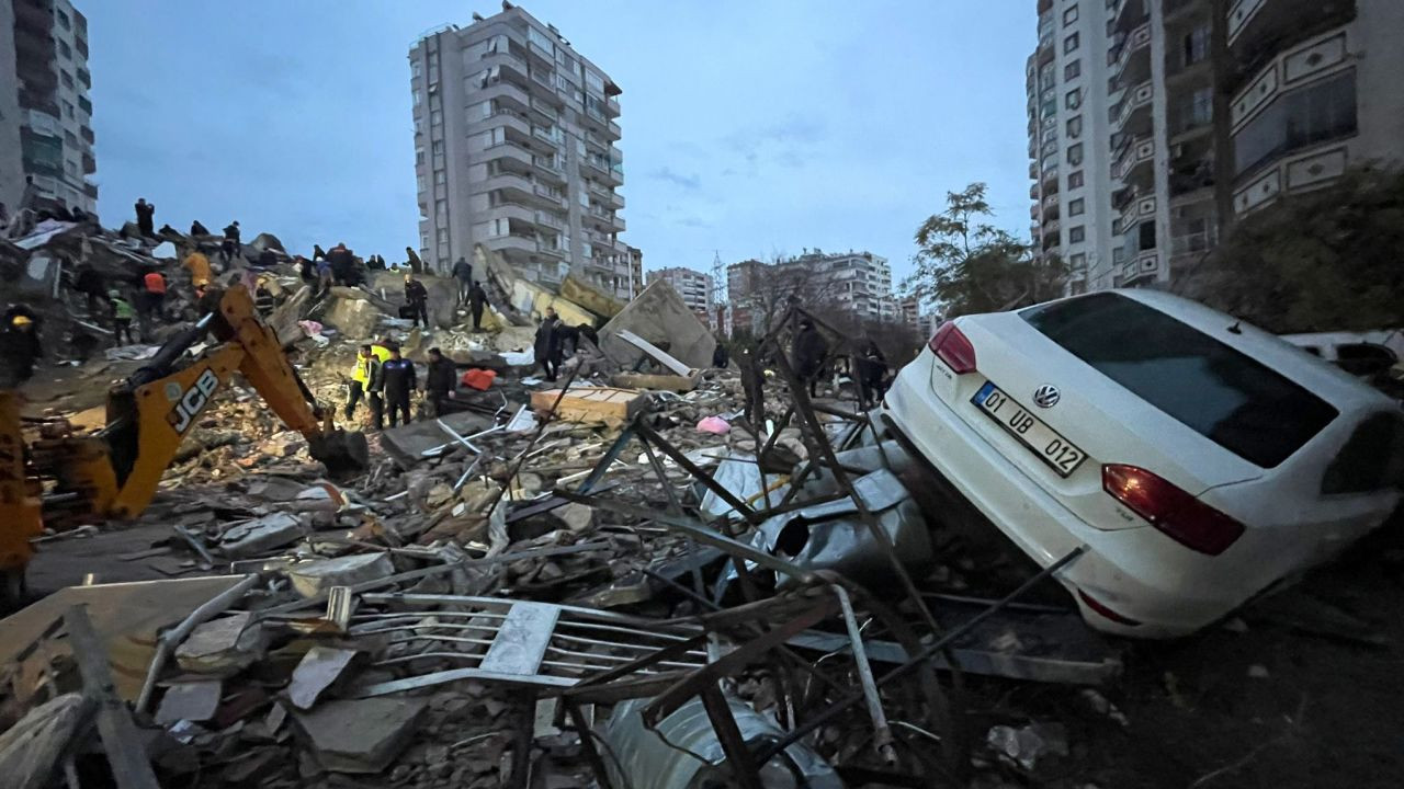 Землетрус у Туреччині: МЗС отримало 24 звернення про відсутність зв’язку з українцями - зображення