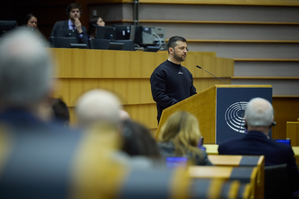 Зеленський в Європарламенті: Я тут, щоб захистити шлях українського народу додому - зображення