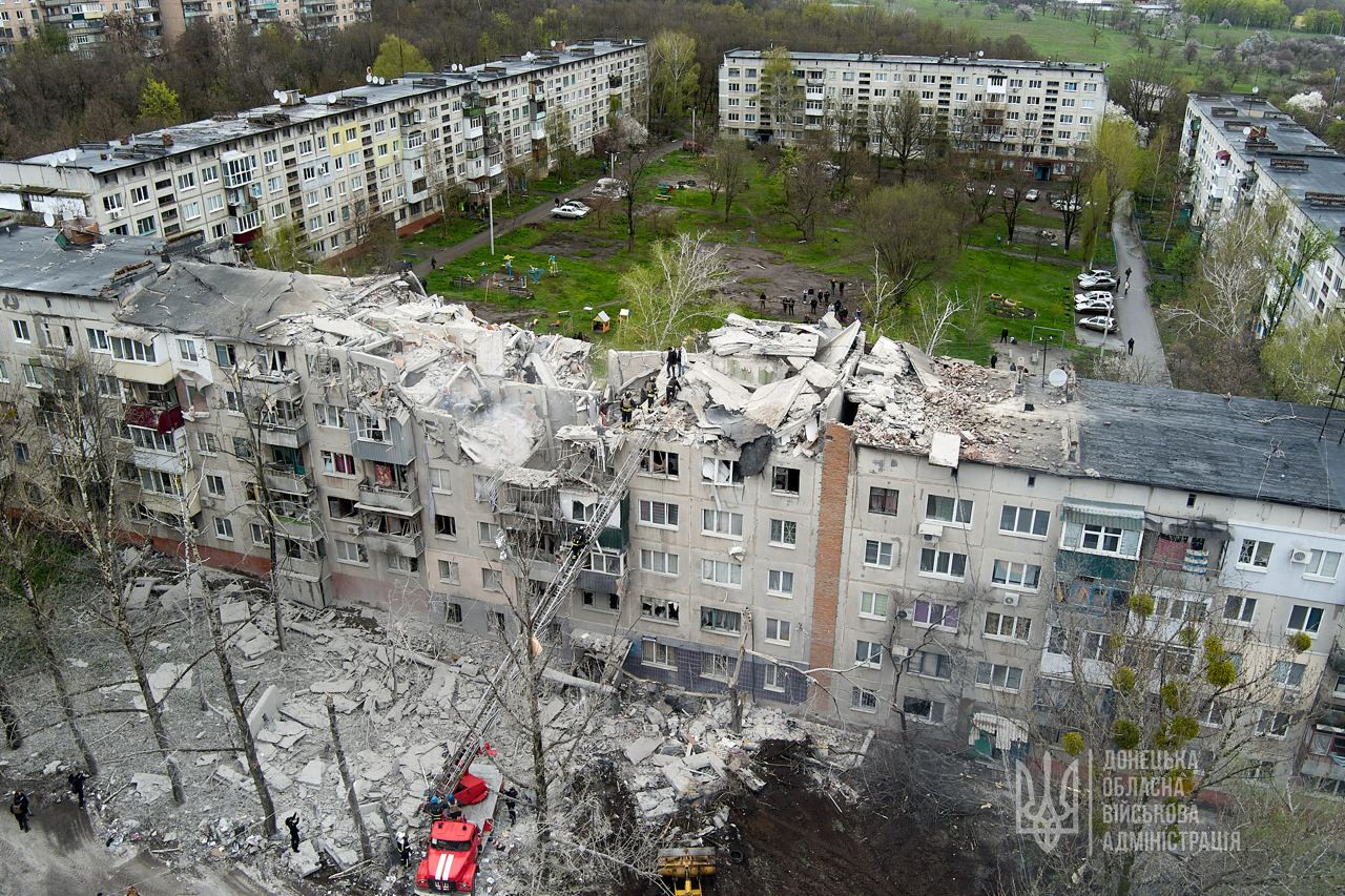 Рятувальні роботи в Слов'янську завершено: 15 людей загинуло, 24 поранено - зображення