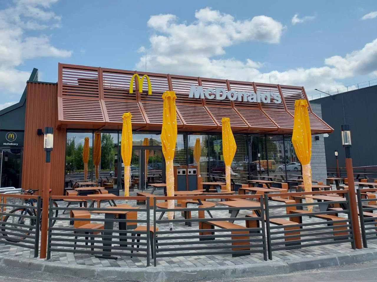 Новий McDonald's відкрили в Бучанському районі. Крюківщина - зображення