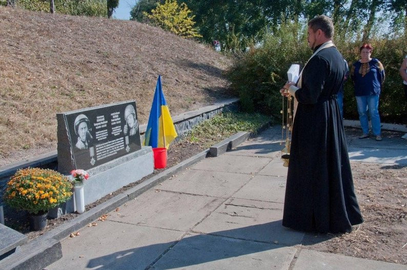 На Київщині встановили меморіали льотчикам із бригади 