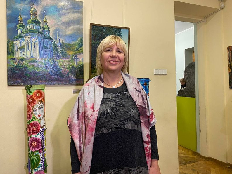 У Києві відкрили благодійну виставку для збору коштів на амуніцію саперів - зображення