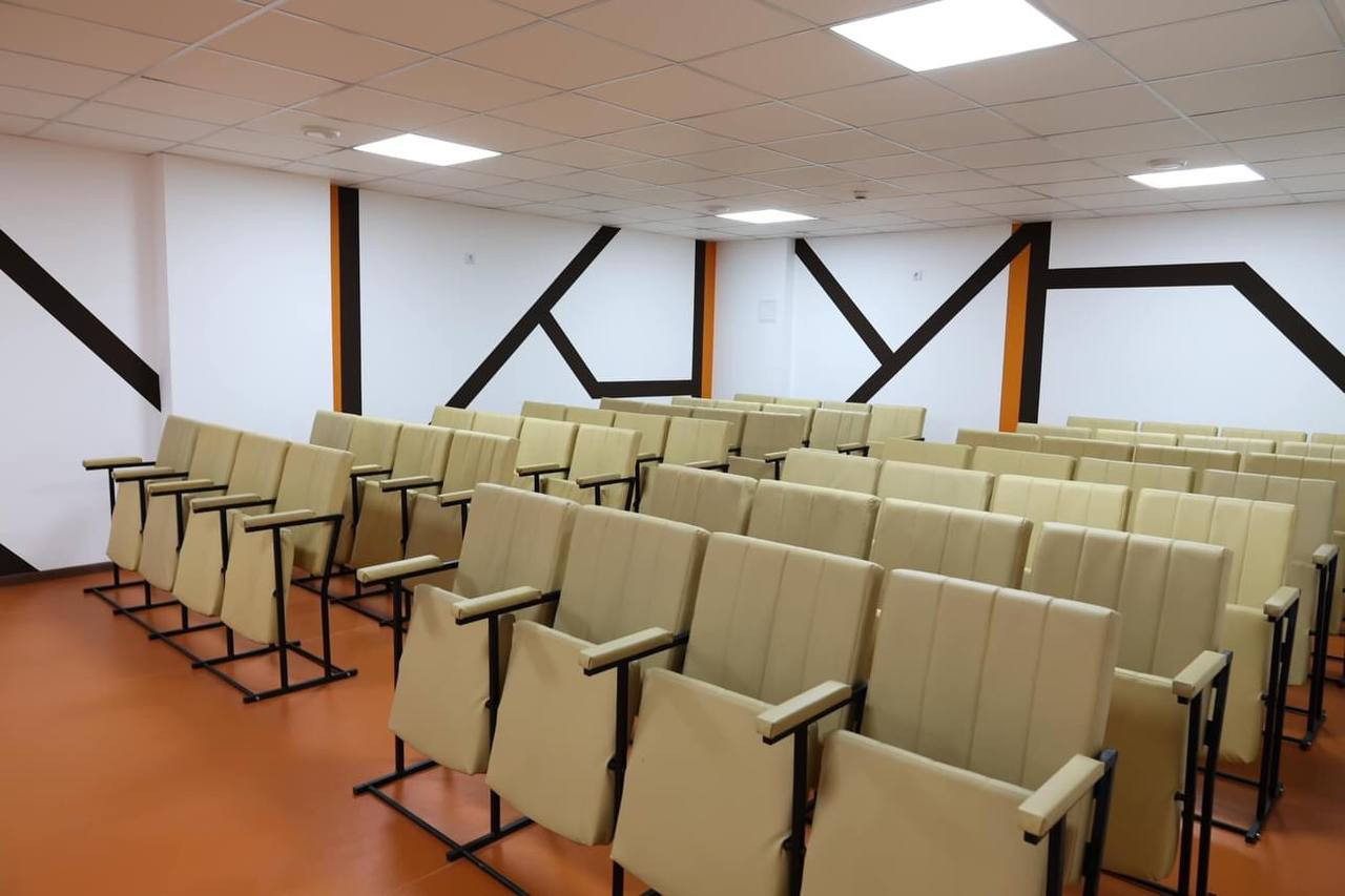 У Гатному відкрили другу чергу укриття з окремими приміщеннями для кожного класу та інтерактивними дошками (ВІДЕО) - зображення