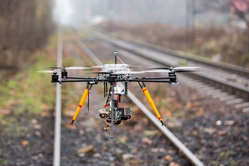 Ветерани-залізничники наглядатимуть за об’єктами залізниці за допомогою дронів - зображення