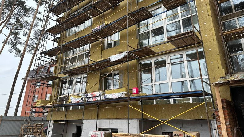 В Ірпені триває відбудова багатоповерхівки за адресою: вулиця Гостомельське шосе, 22 - зображення