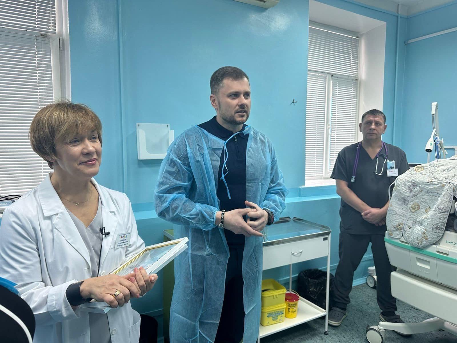 Обладнання для порятунку немовлят вартістю понад 9 млн грн благодійники передали лікарні на Київщині - зображення