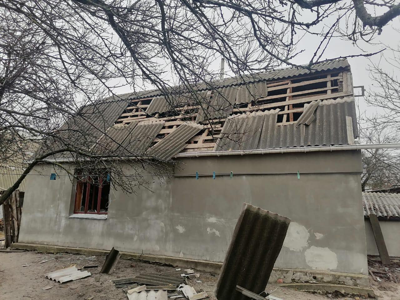 Під час ранкової атаки на Київщину постраждали населені пункти Бучанської громади - 1 - зображення