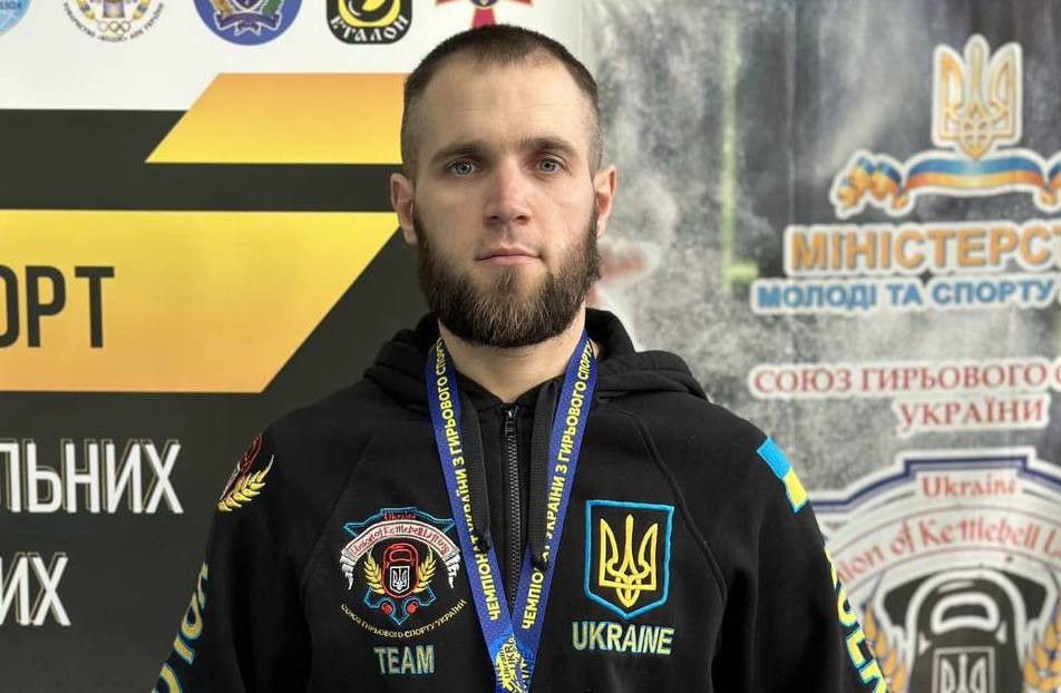 Владислав Малихін з Броварів переміг у студентському чемпіонаті США з легкої атлетики - зображення
