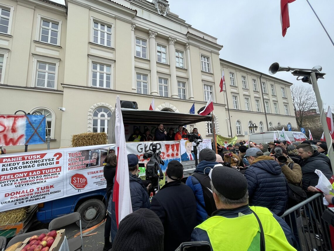 У Польщі розпочався масштабний страйк фермерів - 1 - зображення