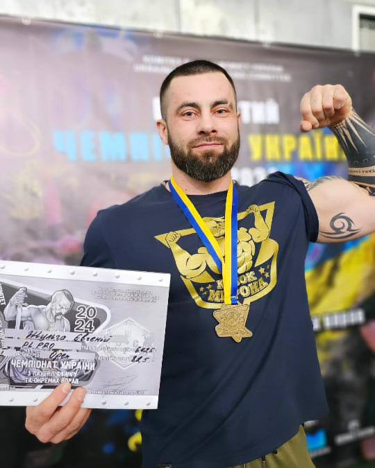 Силач із Білої Церкви переміг у Кубку України з пауерліфтингу - зображення