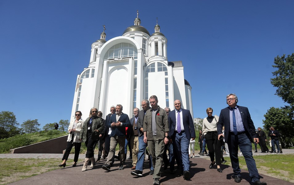 Міжнародна делегація відвідала Київщину в День пам’яті та перемоги - 4 - зображення