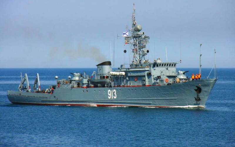 ВМС України знищили російський морський тральщик 