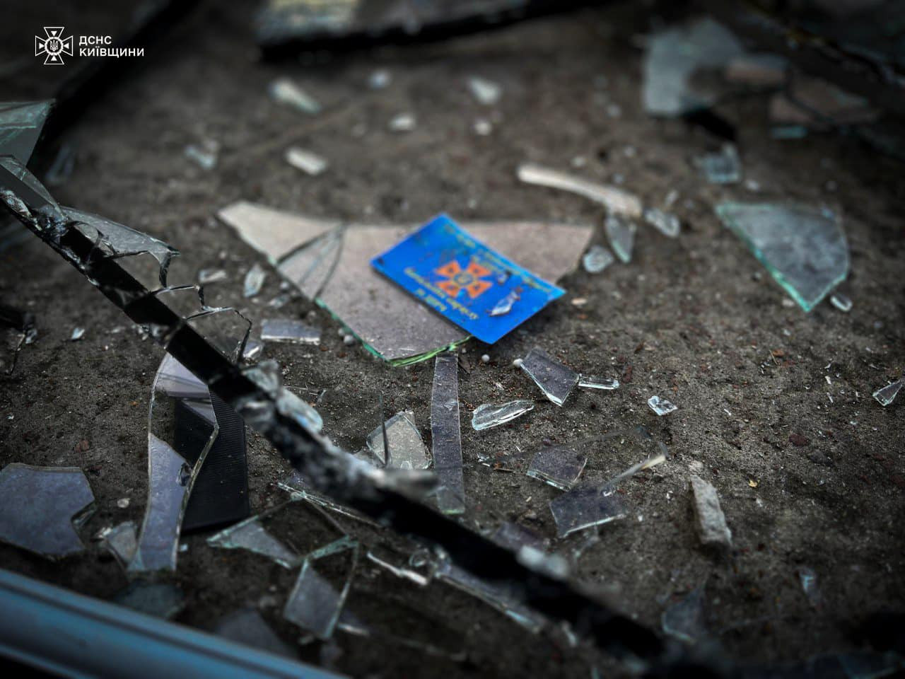 Атака рф на Київщину: постраждали три людини, серед них дитина - 5 - зображення