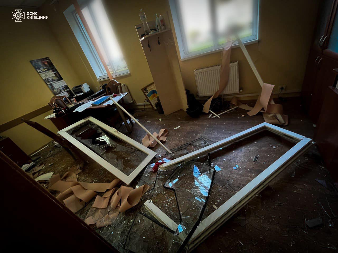 Атака рф на Київщину: постраждали три людини, серед них дитина - 3 - зображення