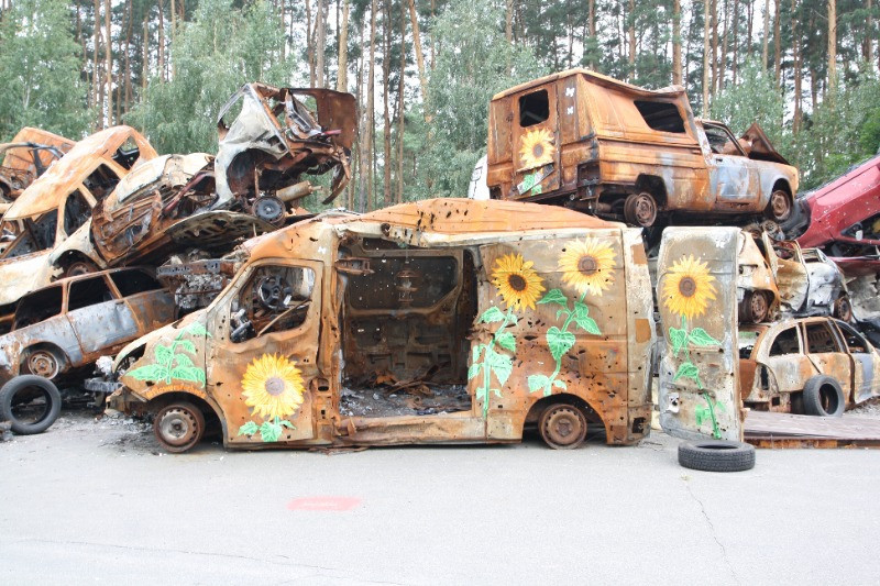 В Ірпені почнуть прибирати спалені та пошкоджені автомобілі після окупації - зображення