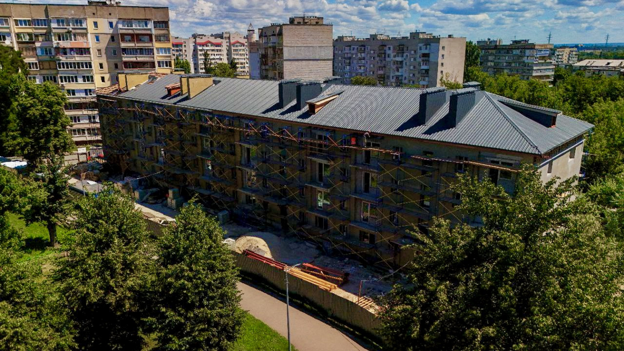 У Вишгороді відновлюють п’ятиповерховий будинок на вулиці Грушевського, 1 - зображення